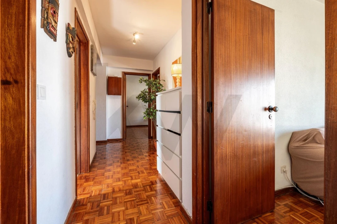 Apartamento T2 para Venda em Lumiar Foto 2