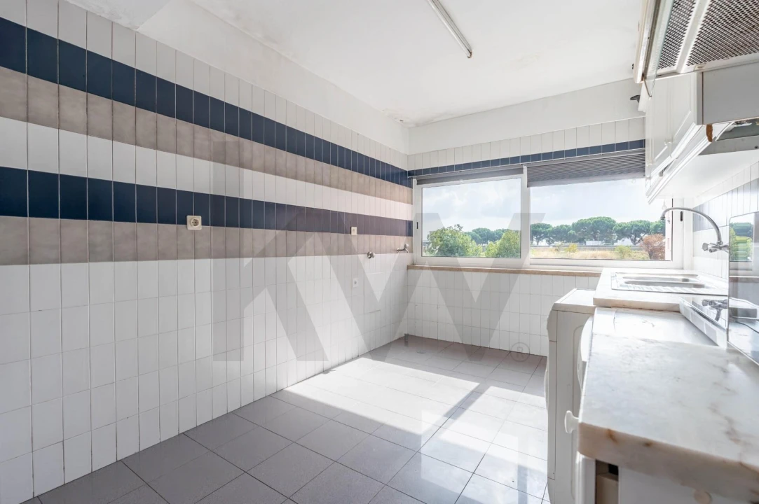 Apartamento T2 para Venda em Lumiar Foto 3