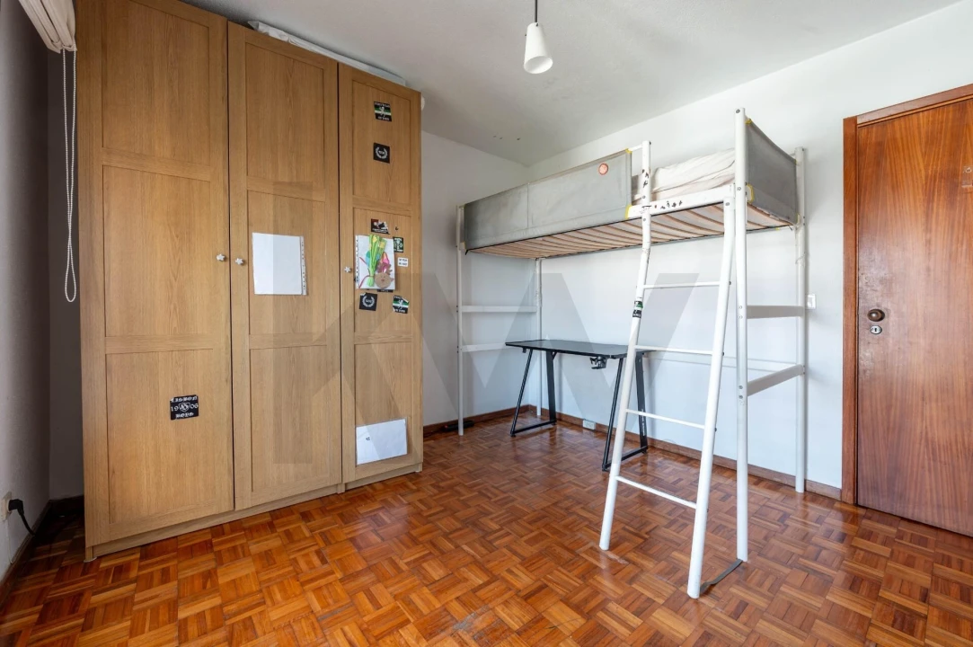 Apartamento T2 para Venda em Lumiar Foto 14