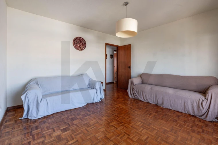 Apartamento T2 para Venda em Lumiar Foto 9