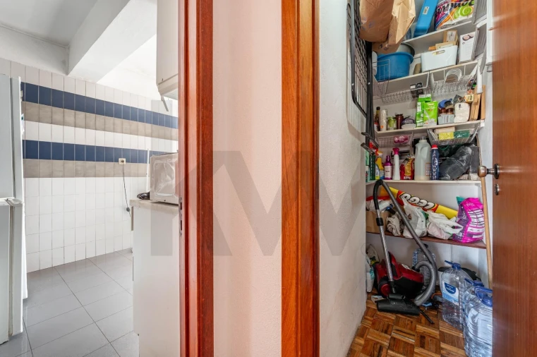 Apartamento T2 para Venda em Lumiar Foto 6