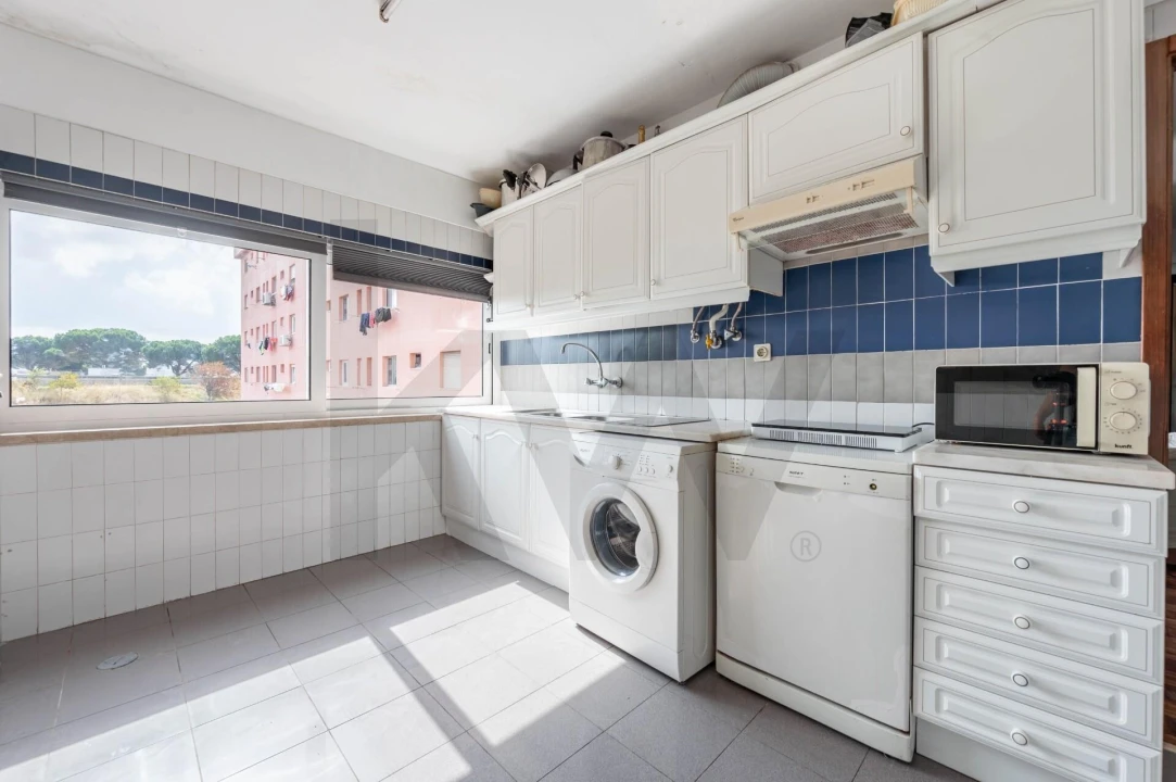 Apartamento T2 para Venda em Lumiar Foto 4