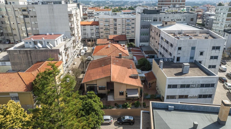 Moradia T3 para Venda em Cidade da Maia Foto 38