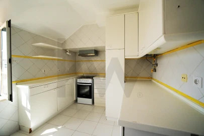 Apartamento T1 para Arrendamento em Estrela