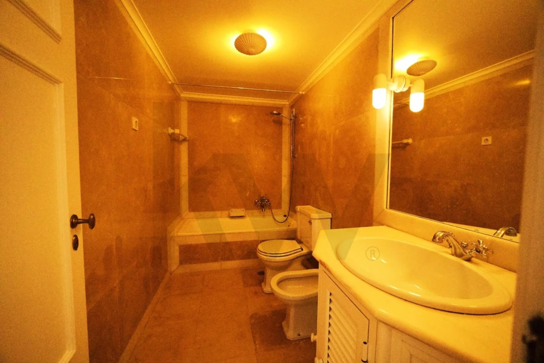 Apartamento T1 para Arrendamento em Estrela Foto 19