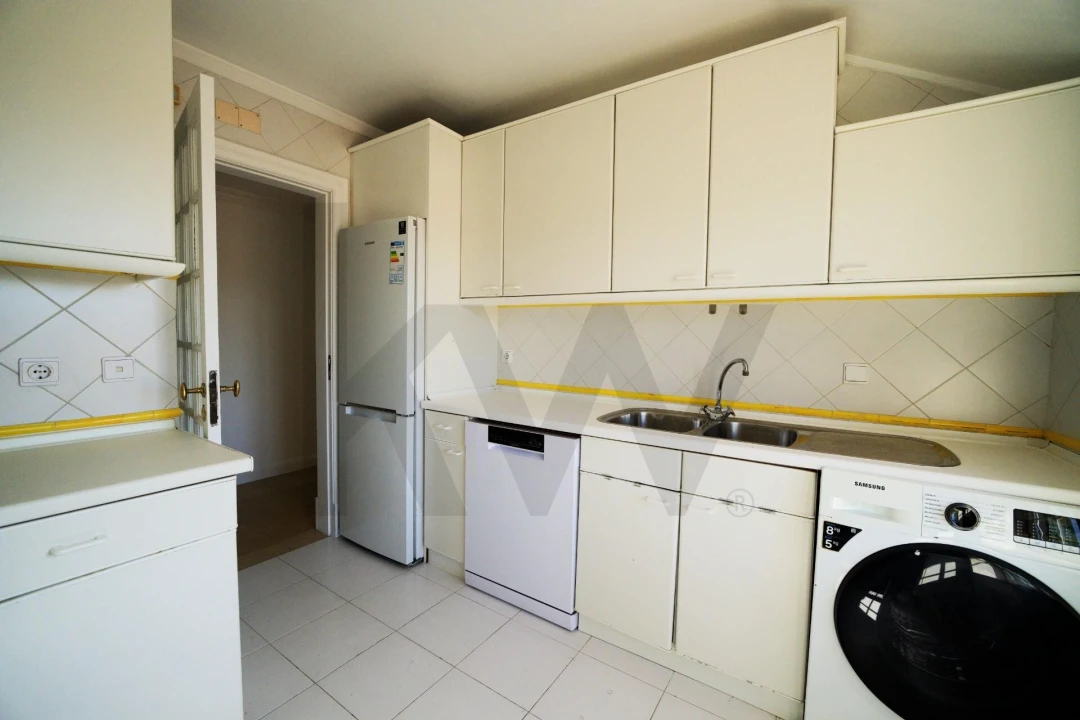 Apartamento T1 para Arrendamento em Estrela Foto 17