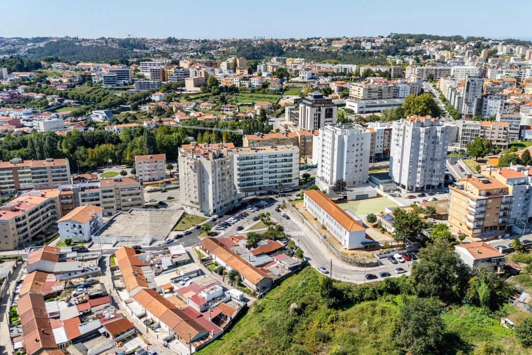 Moradia T3 para Venda em São João da Madeira Foto 22