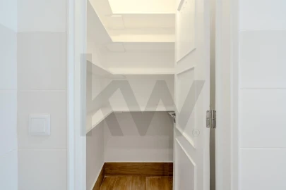 Apartamento T4 para Arrendamento em Areeiro