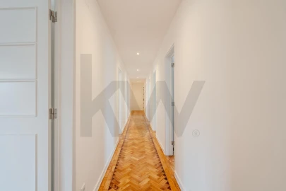 Apartamento T4 para Arrendamento em Areeiro