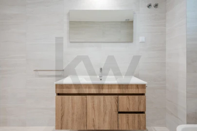 Apartamento T4 para Arrendamento em Areeiro