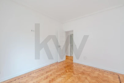 Apartamento T4 para Arrendamento em Areeiro