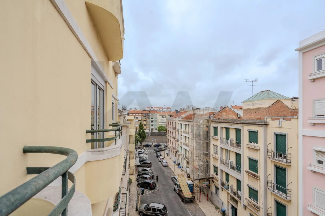 Apartamento T4 para Arrendamento em Areeiro Foto 30
