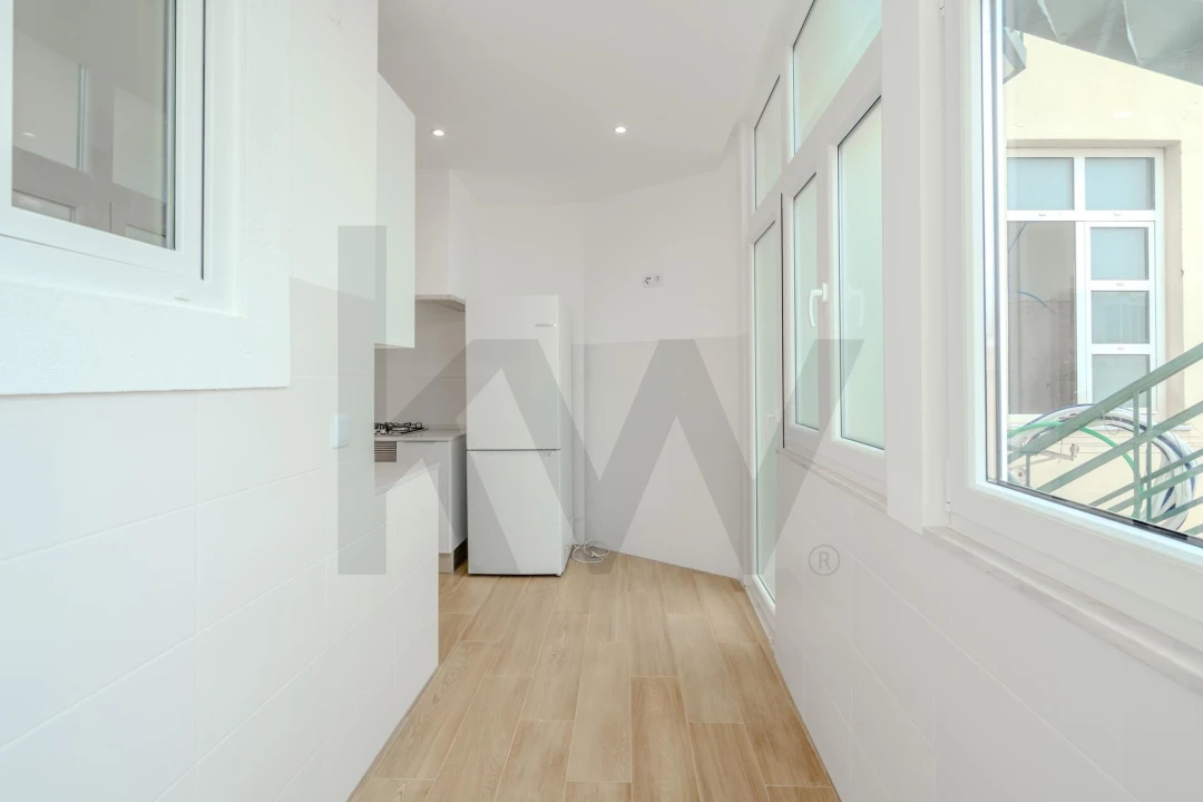 Apartamento T4 para Arrendamento em Areeiro Foto 13