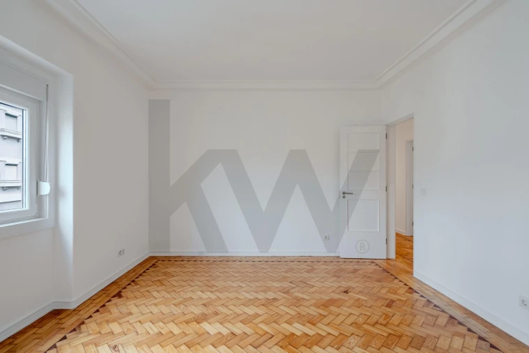 Apartamento T4 para Arrendamento em Areeiro Foto 4