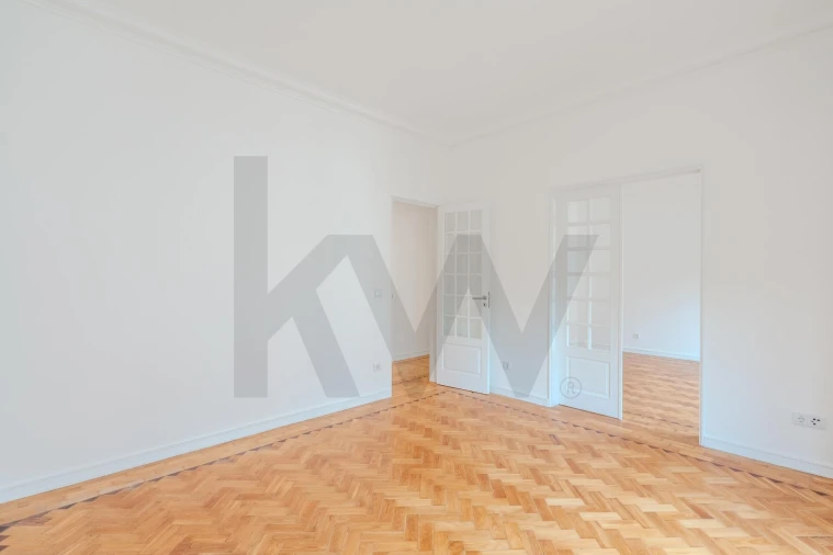 Apartamento T4 para Arrendamento em Areeiro Foto 5
