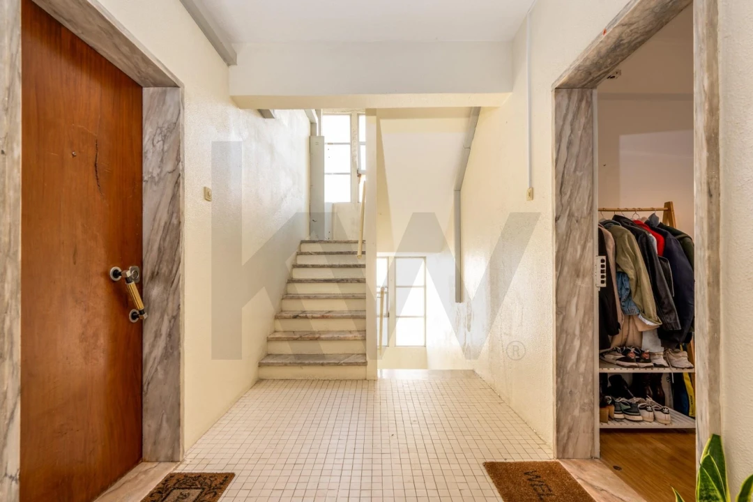 Apartamento T1 para Arrendamento em Massamá e Monte Abraão Foto 19