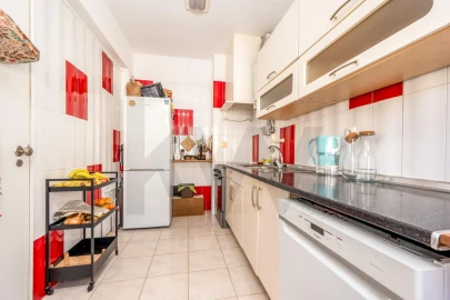 Apartamento T1 para Arrendamento em Massamá e Monte Abraão