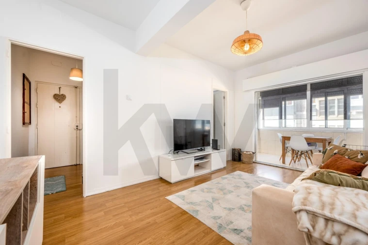 Apartamento T1 para Arrendamento em Massamá e Monte Abraão Foto 3