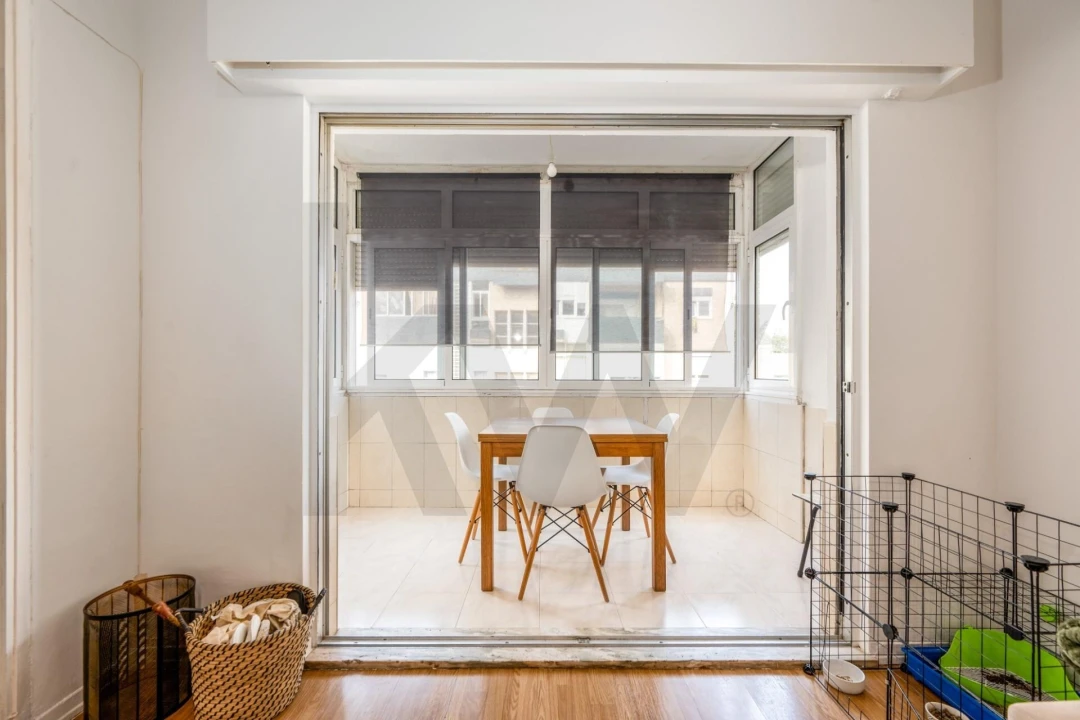Apartamento T1 para Arrendamento em Massamá e Monte Abraão Foto 4