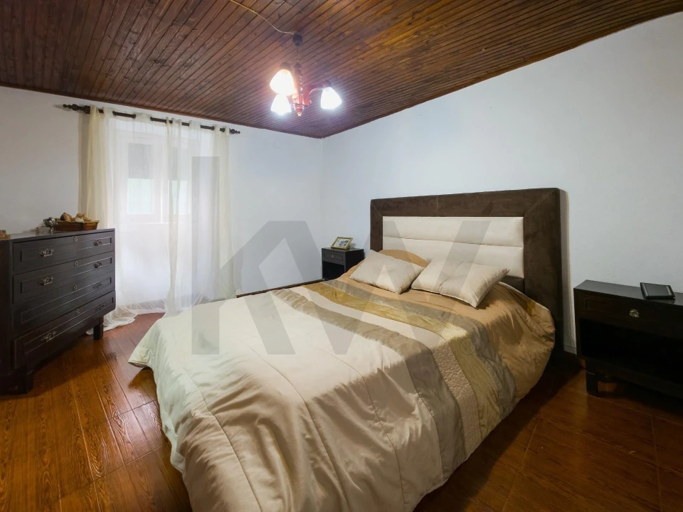 Moradia T2 para Venda em Ribeirinha Foto 3
