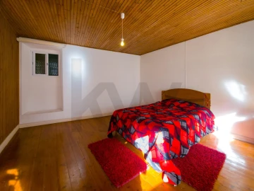 Moradia T2 para Venda em Ribeirinha