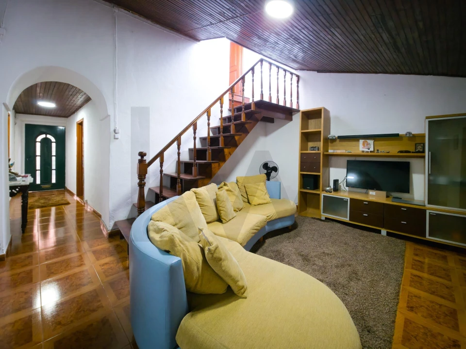 Moradia T2 para Venda em Ribeirinha Foto 5