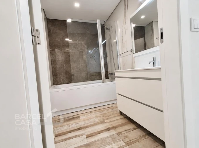 Apartamento T2 para Venda em Barcelos, V.Boa, V.Frescainha Foto 7