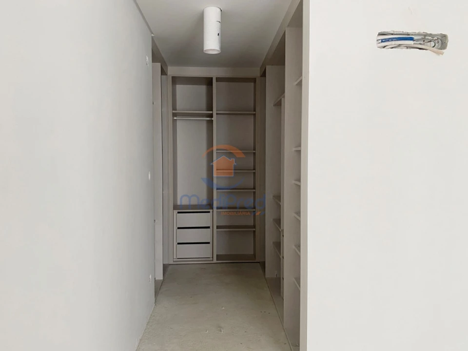 Apartamento T3 para Venda em Ramada e Caneças Foto 13