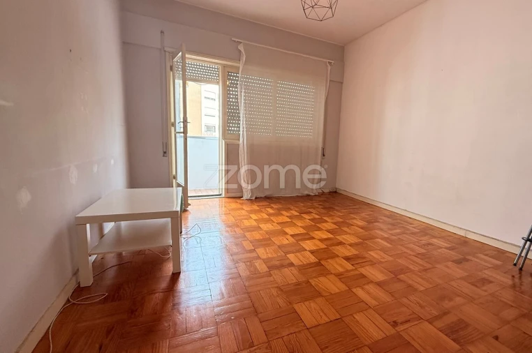 Apartamento T3 para Venda em Paranhos Foto 3