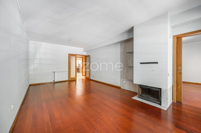Apartamento T3 para Venda em Aldoar, Foz do Douro e Nevogilde Foto 8