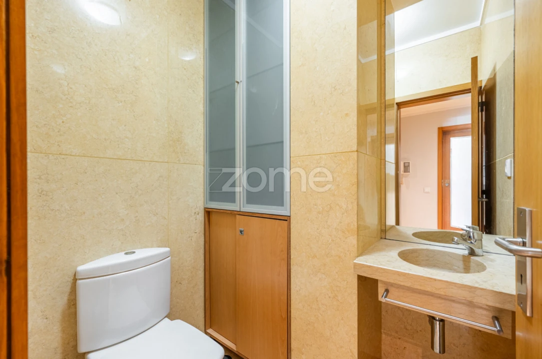 Apartamento T3 para Venda em Aldoar, Foz do Douro e Nevogilde Foto 19