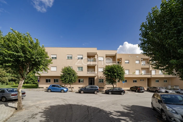 Apartamento T4 para Venda em Palmeira Foto 2