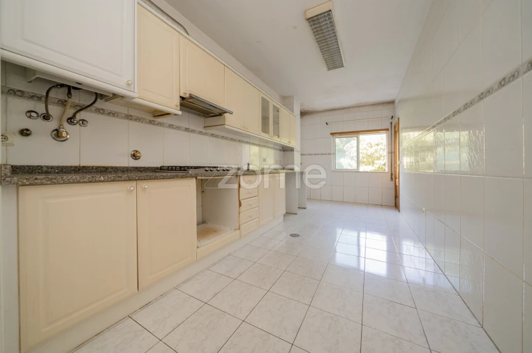 Apartamento T4 para Venda em Palmeira Foto 8