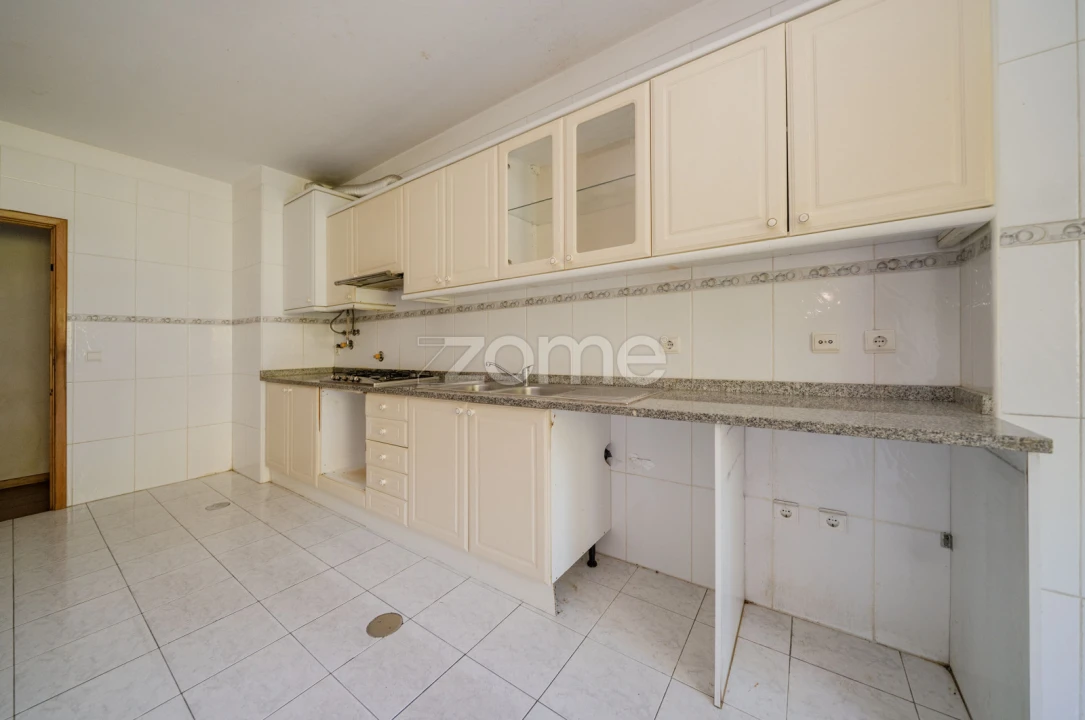 Apartamento T4 para Venda em Palmeira Foto 10