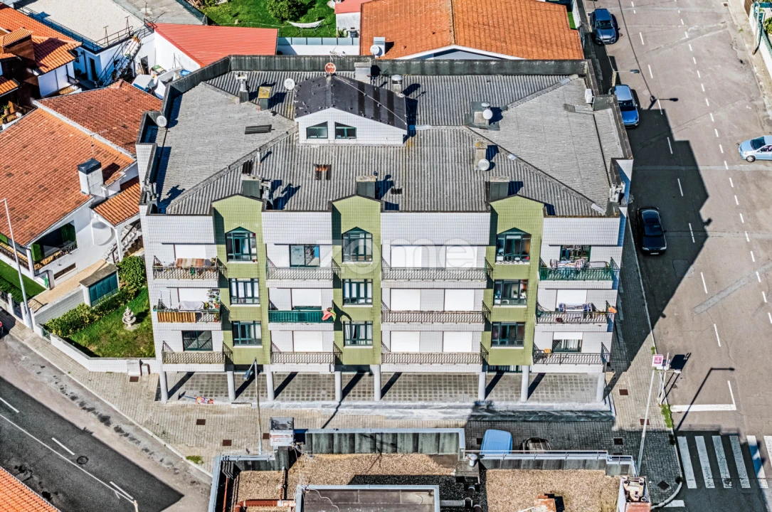 Apartamento T2 para Venda em Castêlo da Maia Foto 29