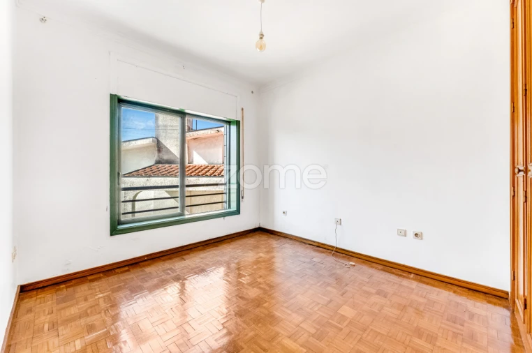Apartamento T2 para Venda em Castêlo da Maia Foto 26