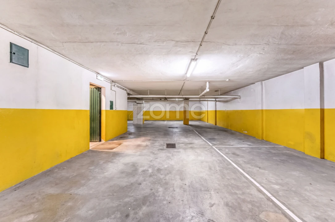 Apartamento T2 para Venda em Castêlo da Maia Foto 34