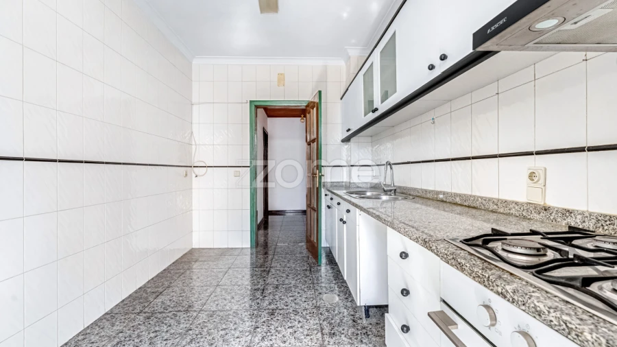 Apartamento T2 para Venda em Castêlo da Maia