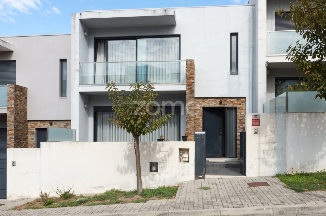 Moradia T3 para Venda em Mogege Foto 1