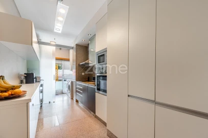 Apartamento T2 para Venda em Custóias, Leça do Balio e Guifões