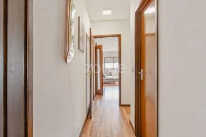 Apartamento T4 para Venda em Lordelo do Ouro e Massarelos