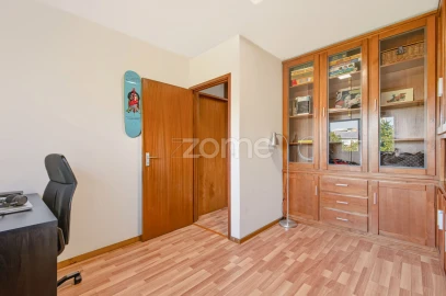 Apartamento T4 para Venda em Lordelo do Ouro e Massarelos