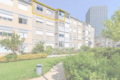 Apartamento T4 para Venda em Lordelo do Ouro e Massarelos