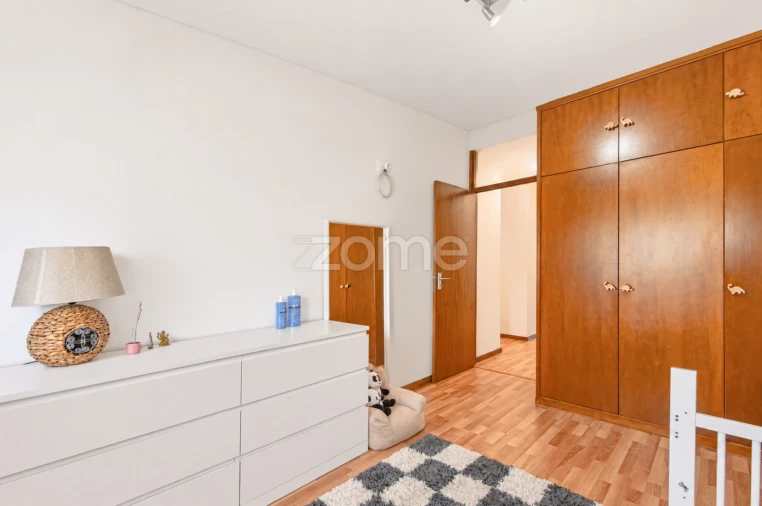 Apartamento T4 para Venda em Lordelo do Ouro e Massarelos Foto 20