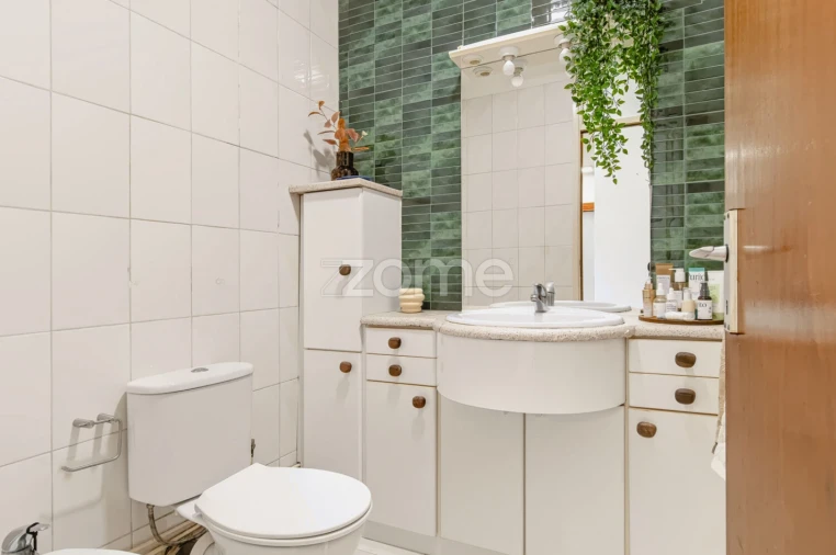 Apartamento T4 para Venda em Lordelo do Ouro e Massarelos Foto 22