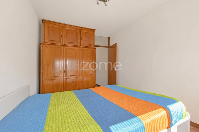 Apartamento T4 para Venda em Lordelo do Ouro e Massarelos Foto 28