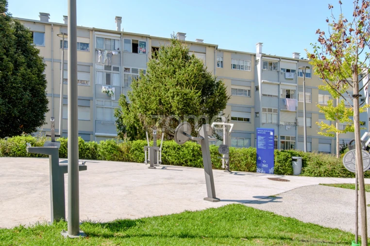 Apartamento T4 para Venda em Lordelo do Ouro e Massarelos Foto 44