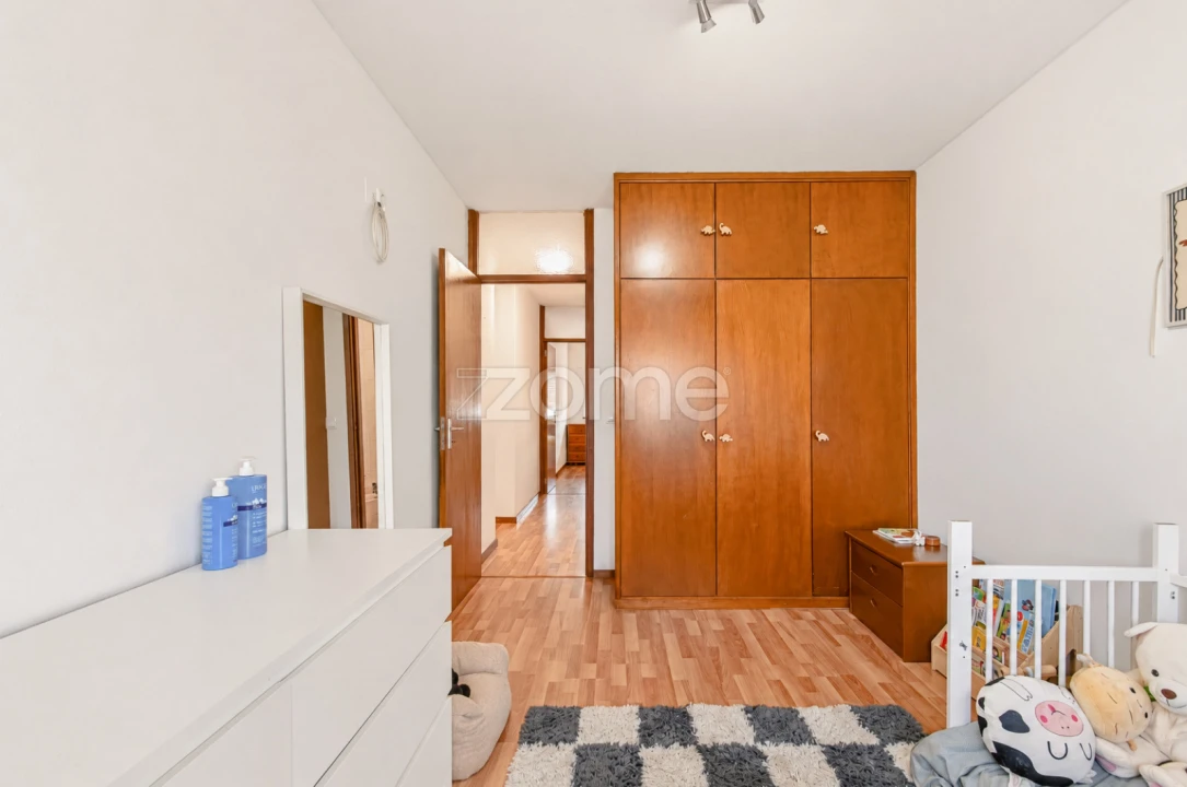 Apartamento T4 para Venda em Lordelo do Ouro e Massarelos Foto 19