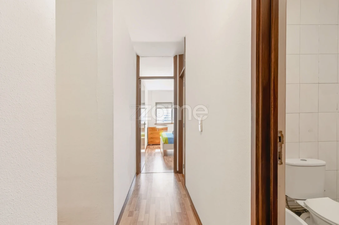 Apartamento T4 para Venda em Lordelo do Ouro e Massarelos Foto 21