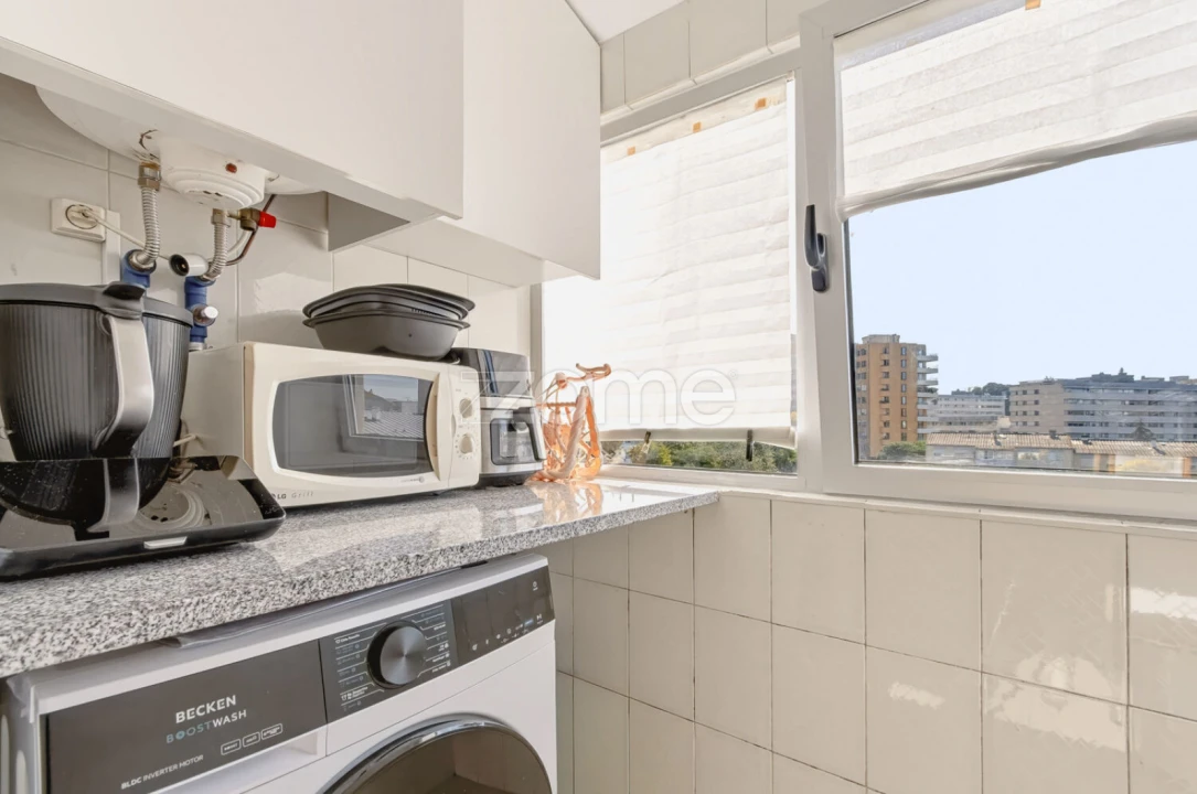 Apartamento T4 para Venda em Lordelo do Ouro e Massarelos Foto 8
